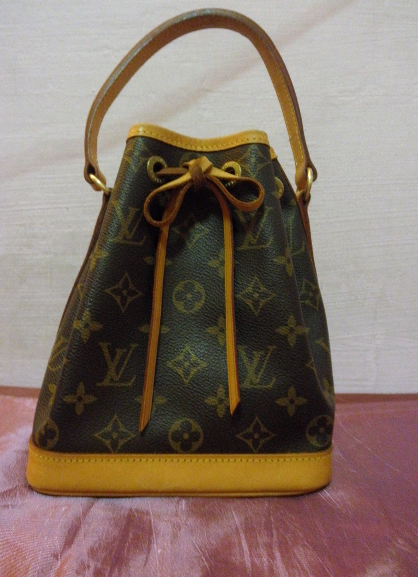 Louis-Vuitton-Monogram-Mini-Noe-Hand-Bag-Brown-M42227
